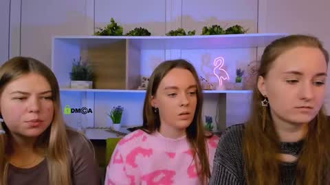 Snapshot of isla_dior chatting on 6, 10, 2025 isla_dior online show from 6, 10, 2025