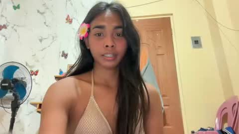 Snapshot of island_girlxxx chatting on 8, 6, 2026 Alona online show from 8, 6, 2026