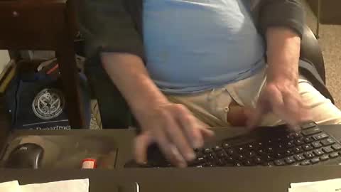 Snapshot of islandduke chatting on 23, 4, 2026 Duke online show from 23, 4, 2026