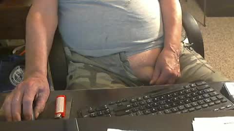 Snapshot of islandduke chatting on 20, 5, 2026 Duke online show from 20, 5, 2026