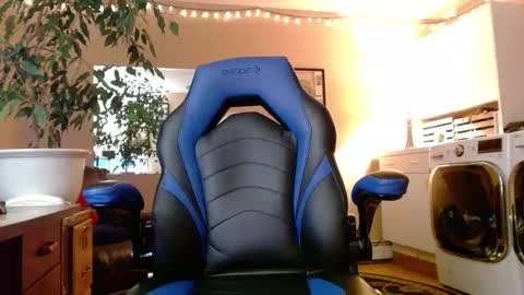 Snapshot of islandguy70 chatting on 25, 1, 2025 Jim online show from 25, 1, 2025