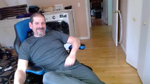 Snapshot of islandguy70 chatting on 13, 2, 2025 Jim online show from 13, 2, 2025