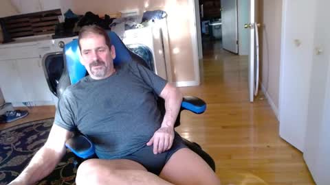 Snapshot of islandguy70 chatting on 14, 2, 2025 Jim online show from 14, 2, 2025