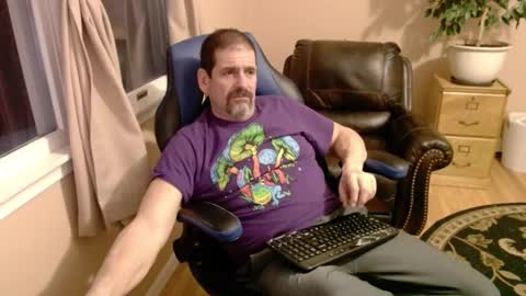 Snapshot of islandguy70 chatting on 24, 2, 2025 Jim online show from 24, 2, 2025