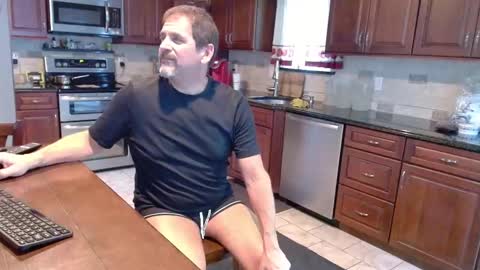 Snapshot of islandguy70 chatting on 8, 9, 2025 Jim online show from 8, 9, 2025