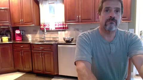 Snapshot of islandguy70 chatting on 25, 9, 2025 Jim online show from 25, 9, 2025