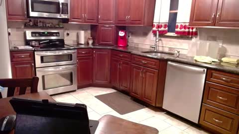 Snapshot of islandguy70 chatting on 8, 10, 2025 Jim online show from 8, 10, 2025