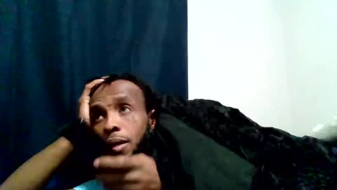 Snapshot of islandmaker chatting on 17, 12, 2025 islandmaker online show from 17, 12, 2025