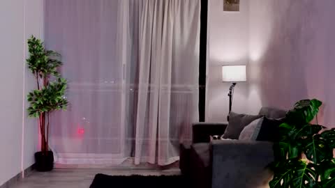 Julyane online show from 26, 9, 2025