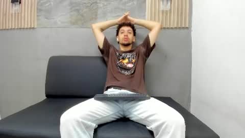 Snapshot of israel_gray chatting on 15, 7, 2026 Israel online show from 15, 7, 2026