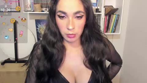 INSTAGRAM issabella18   TWITTER issa latin online show from 16, 2, 2026