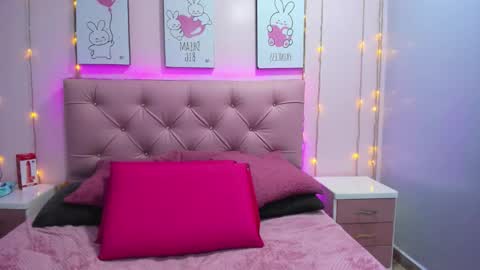 Snapshot of issaa_tyler chatting on 6, 11, 2025 Issa online show from 6, 11, 2025