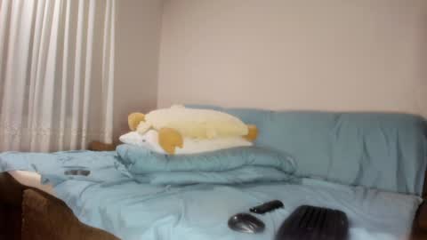 Issabelle online show from 2, 2, 2025