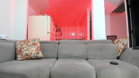 Snapshot of issalovexxx chatting on 1, 11, 2025 Isabella online show from 1, 11, 2025