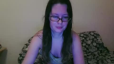 issamayy333 online show from 3, 6, 2026