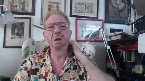 Snapshot of isubmissiveslut chatting on 23, 6, 2026 ImYourBitch online show from 23, 6, 2026