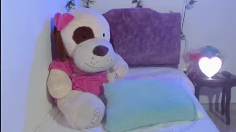 Itala Gomez online show from 11, 10, 2025