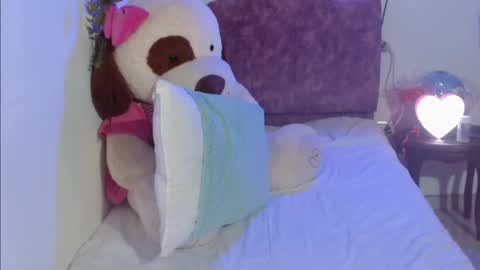 Itala Gomez online show from 24, 10, 2025