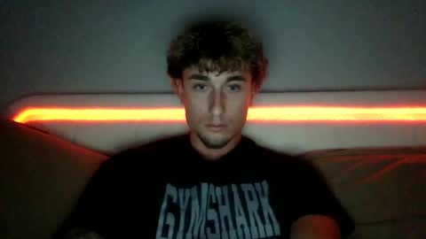 italianhugecock1 online show from 25, 6, 2026