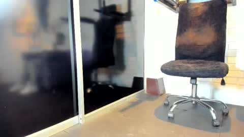 Italo Moore online show from 29, 9, 2025