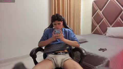 ithan_hot online show from 12, 7, 2026