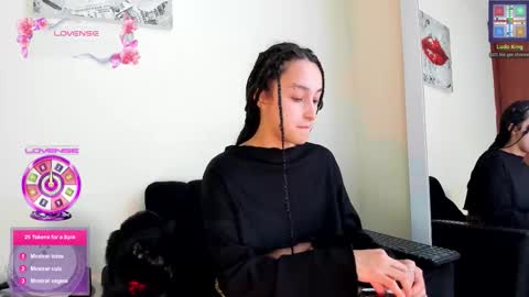 Snapshot of its__angelica_ chatting on 19, 12, 2025 Angelica online show from 19, 12, 2025