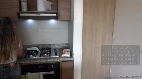 Snapshot of its_jessi chatting on 19, 12, 2025 Jessi online show from 19, 12, 2025