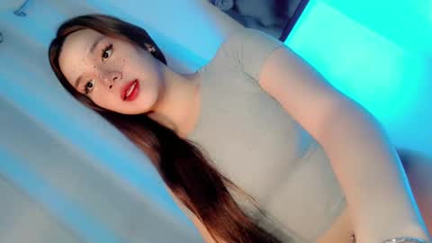 Snapshot of its_me_ezzie chatting on 25, 1, 2025 EZZIE online show from 25, 1, 2025