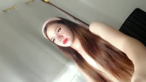 Snapshot of its_me_ezzie chatting on 26, 1, 2025 EZZIE online show from 26, 1, 2025