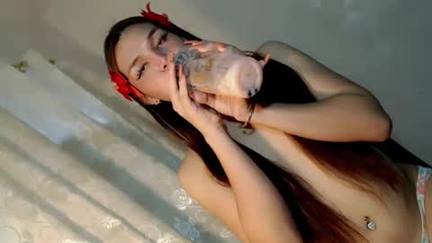 Snapshot of its_me_ezzie chatting on 8, 3, 2025 EZZIE online show from 8, 3, 2025