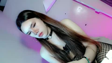 Snapshot of its_me_ezzie chatting on 3, 10, 2025 EZZIE online show from 3, 10, 2025