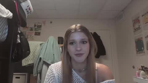 Alex Love online show from 1, 2, 2025