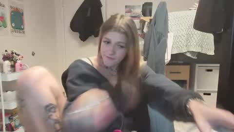 Alex Love online show from 25, 2, 2025