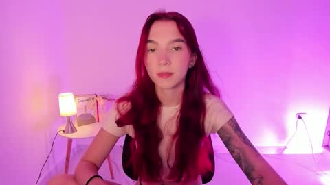 Snapshot of itscamill chatting on 19, 12, 2025 camill online show from 19, 12, 2025