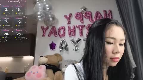 Snapshot of itsdevilcat chatting on 16, 10, 2025 Queen Liya online show from 16, 10, 2025