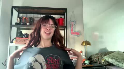 Snapshot of itsjennagee chatting on 2, 1, 2025 Jenna Gee online show from 2, 1, 2025
