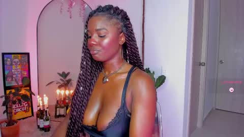 Snapshot of itslau_ chatting on 25, 2, 2025 lau online show from 25, 2, 2025