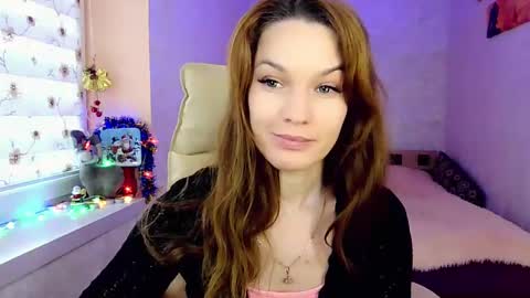 Snapshot of itslunaday chatting on 18, 12, 2024 itslunaday online show from 18, 12, 2024