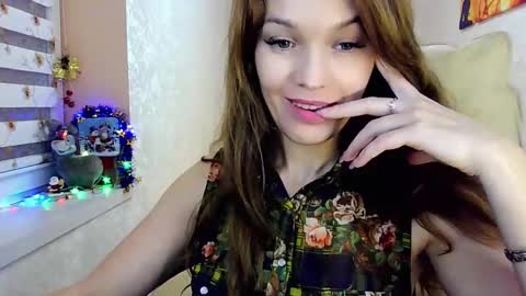 Snapshot of itslunaday chatting on 20, 12, 2024 itslunaday online show from 20, 12, 2024