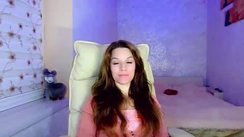 Snapshot of itslunaday chatting on 15, 9, 2025 itslunaday online show from 15, 9, 2025