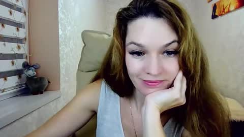 Snapshot of itslunaday chatting on 20, 10, 2025 itslunaday online show from 20, 10, 2025