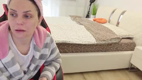 Snapshot of itsmebea chatting on 21, 3, 2026 Bea online show from 21, 3, 2026