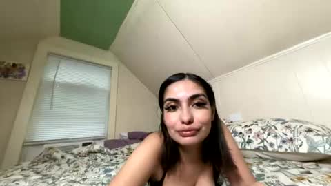 Snapshot of itssunshineluna chatting on 13, 7, 2026 Sunshine online show from 13, 7, 2026