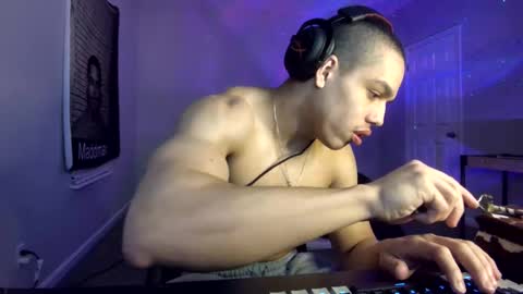 Snapshot of itstarzan chatting on 7, 3, 2025 TARZAN online show from 7, 3, 2025