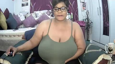 Snapshot of itumeleng74 chatting on 17, 2, 2025 itumeleng74 online show from 17, 2, 2025