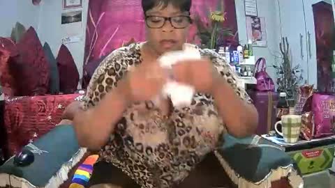 Snapshot of itumeleng74 chatting on 28, 9, 2025 itumeleng74 online show from 28, 9, 2025