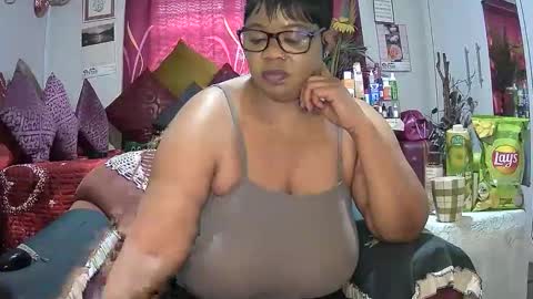 Snapshot of itumeleng74 chatting on 11, 11, 2025 itumeleng74 online show from 11, 11, 2025