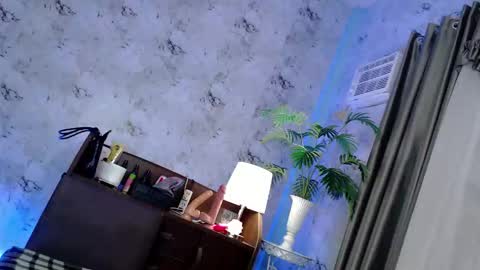 Snapshot of ivana_summers69x chatting on 15, 11, 2025 I V A N A The woman who lives in the province. online show from 15, 11, 2025