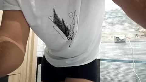 Snapshot of ivanes888 chatting on 1, 12, 2025 Mickey online show from 1, 12, 2025