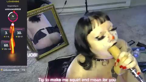 Snapshot of ivenvain chatting on 6, 12, 2024 ivenvain online show from 6, 12, 2024